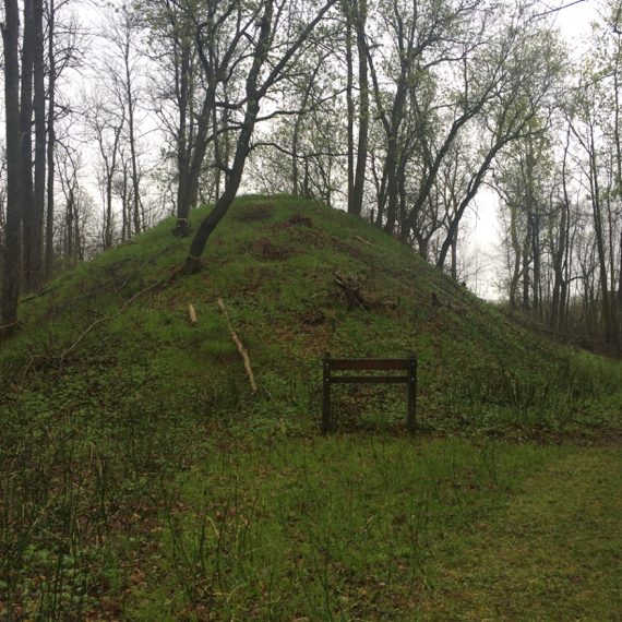 rainy river: a grand mound in minnesota (gallery)